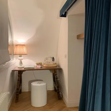 Ferrandina1 Guest house Naples